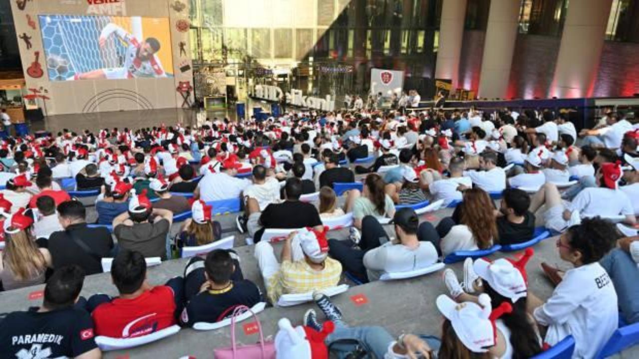 A Milli Takım’ın çeyrek final mücadelesi dev ekranda!