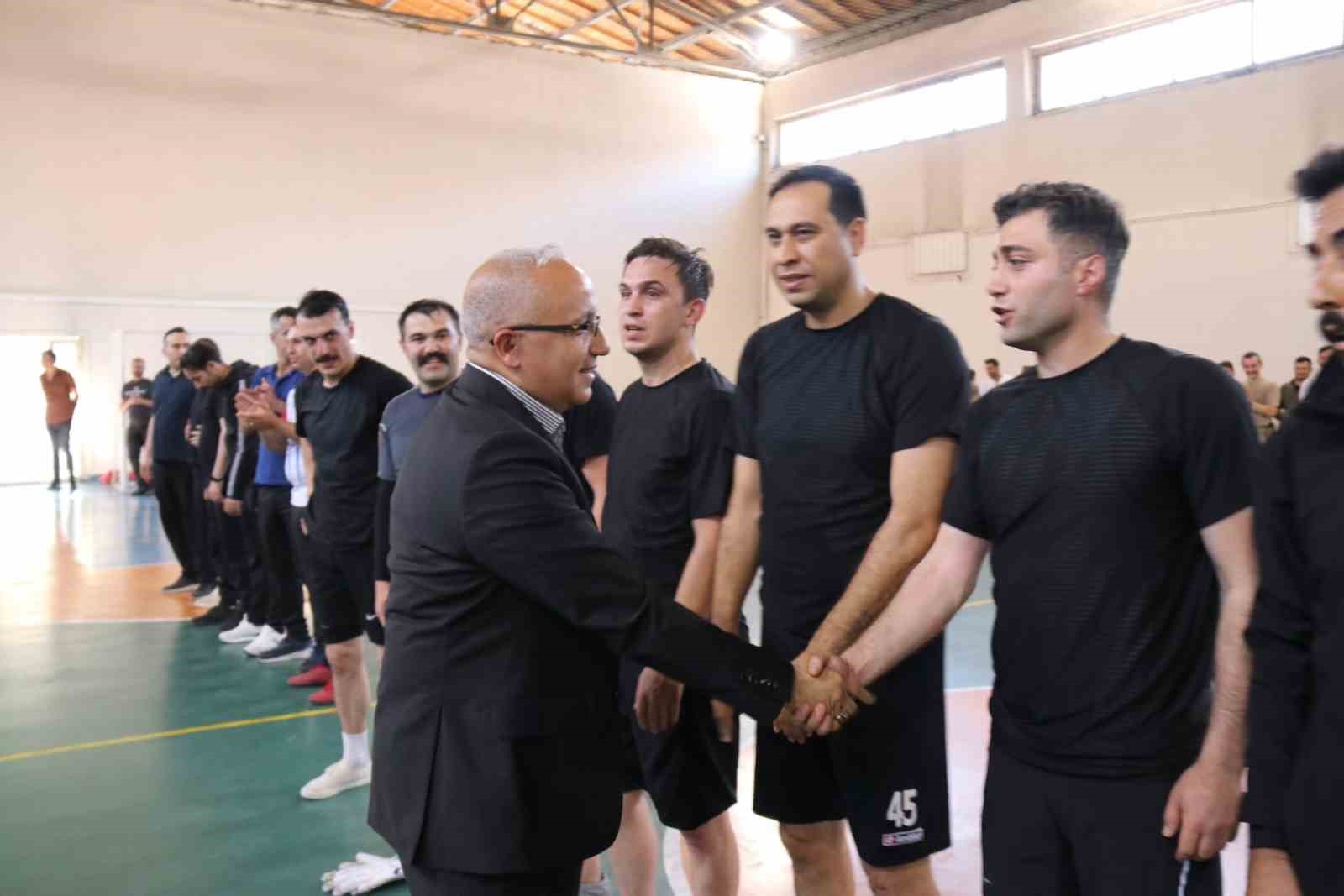 Ağrıda Polis Futsal Turnuvası Tamamlandı