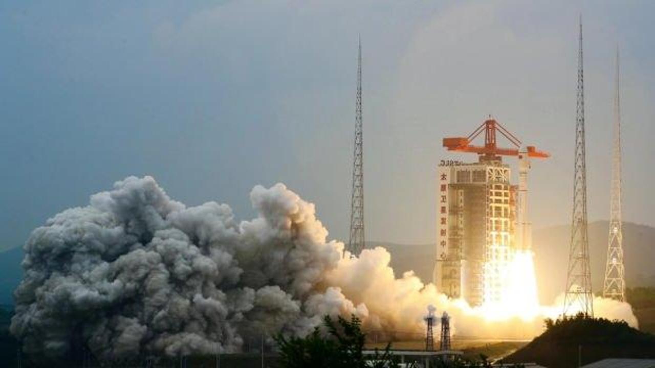 Çin, Tianhui 5-02 Uydu Grubunu Fırlattı