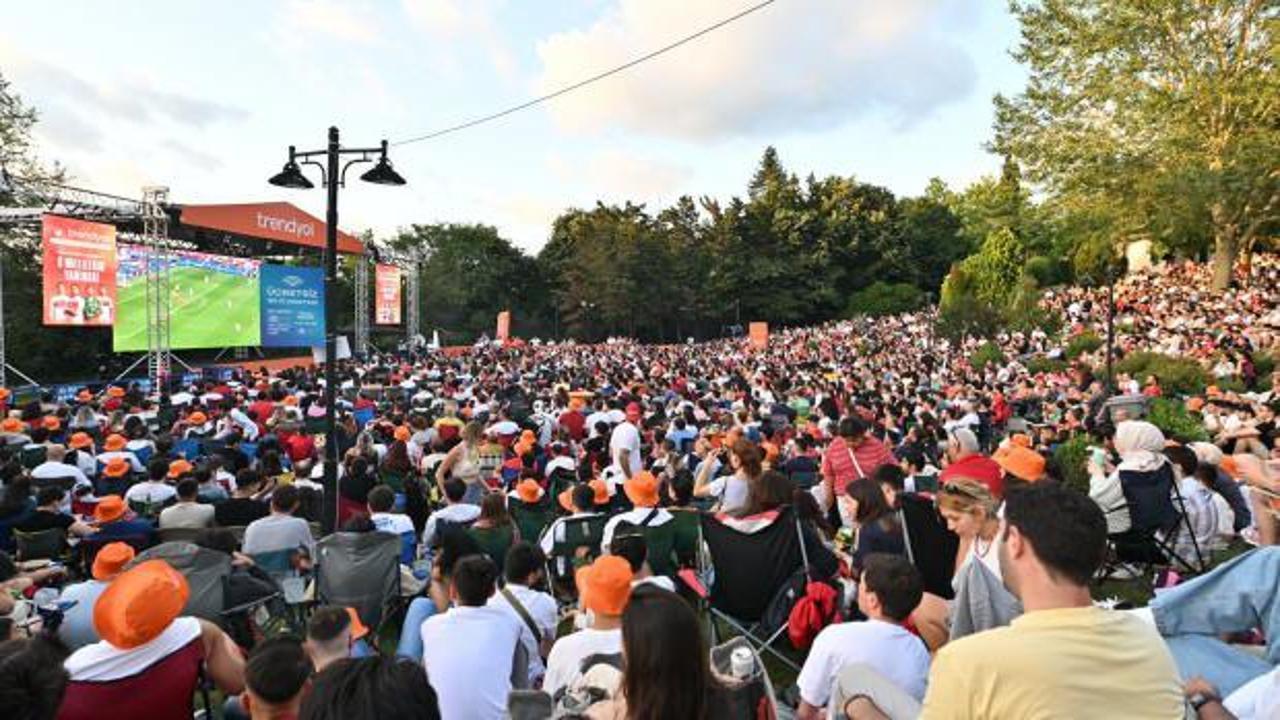 Dev ekranlar hazır! futbolun kalbi parkta atacak...