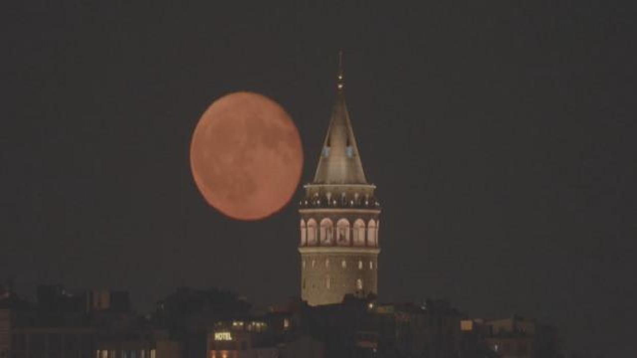 Dolunay fotoğrafı çekerken, İBB güvenliğiyle karakolluk oldu
