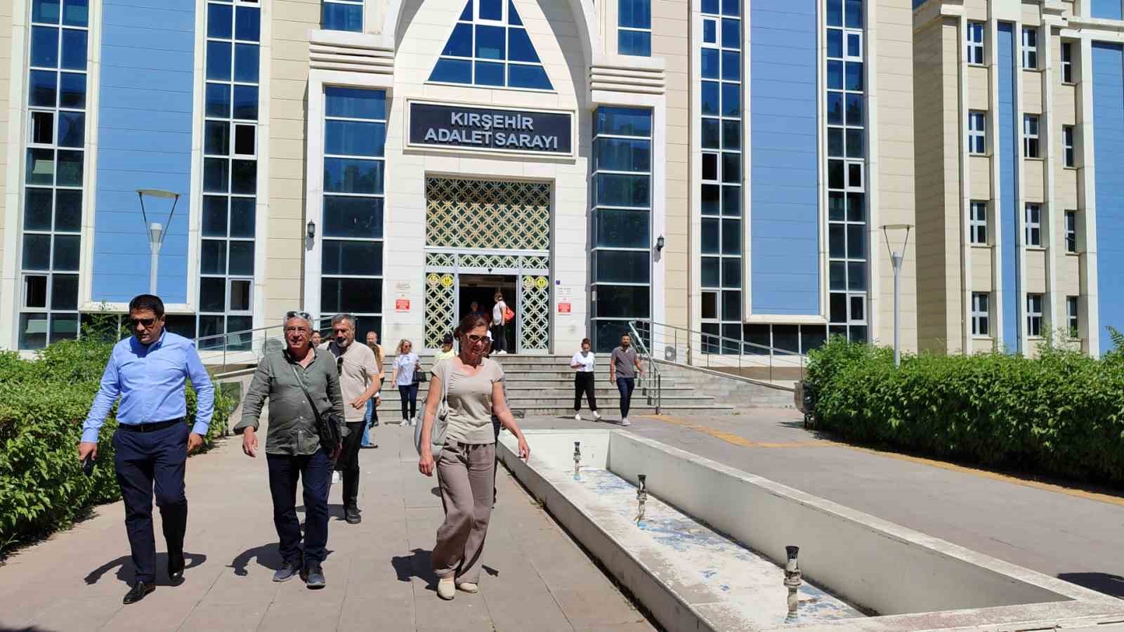 Eski Öğrencisinin Tacizine Uğradığı İddia Edilen Akademisyen: 7 Aydır Evimde Esirim