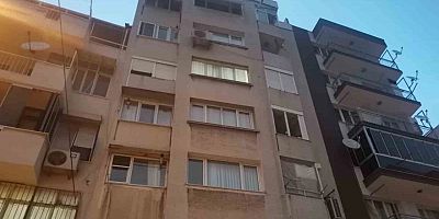 Evde cesetleri bulunan anne ve oğlunun ölüm nedeni otopsinin ardından ortaya çıkacak