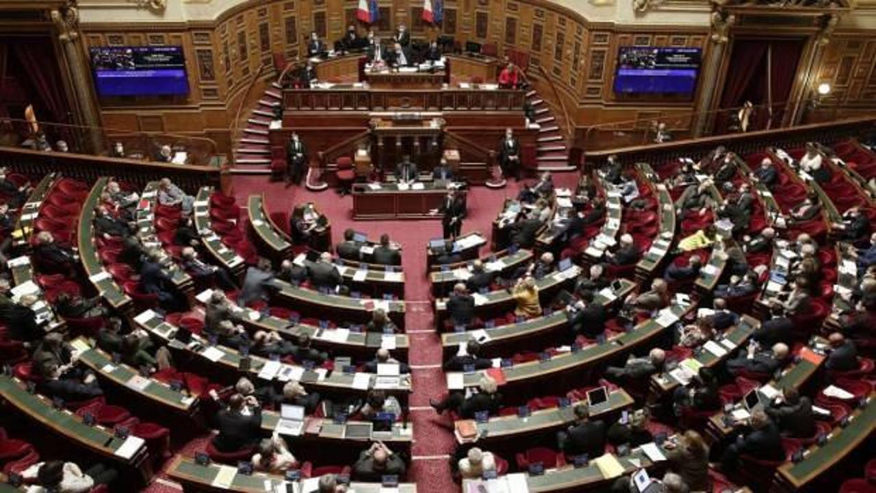 Fransa'da yeni meclis ırkçı ifadelerle gündemde