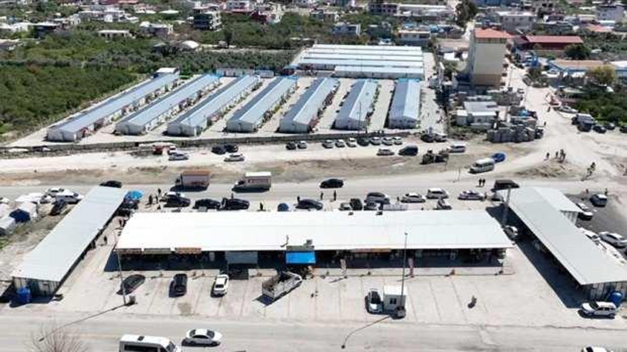 Hatay'da depremzede esnaf prefabrik çarşılarla ayakta duruyor