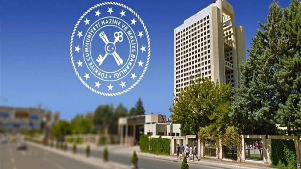 Hazine’den makam aracı ve çifte maaş açıklaması