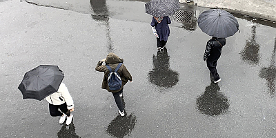 İstanbul'a kuvvetli sağanak uyarısı!