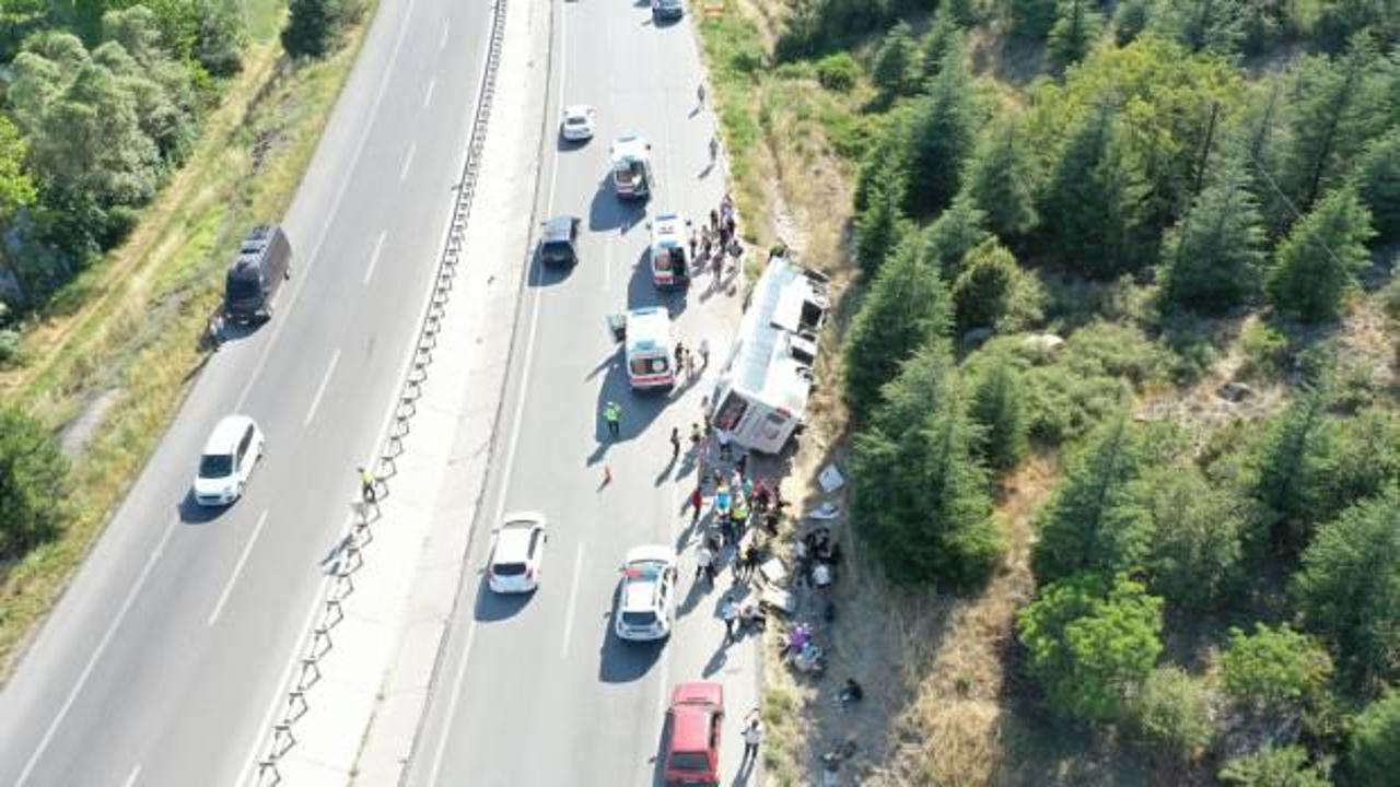 Kütahya'da yolcu otobüsü şarampole devrildi!