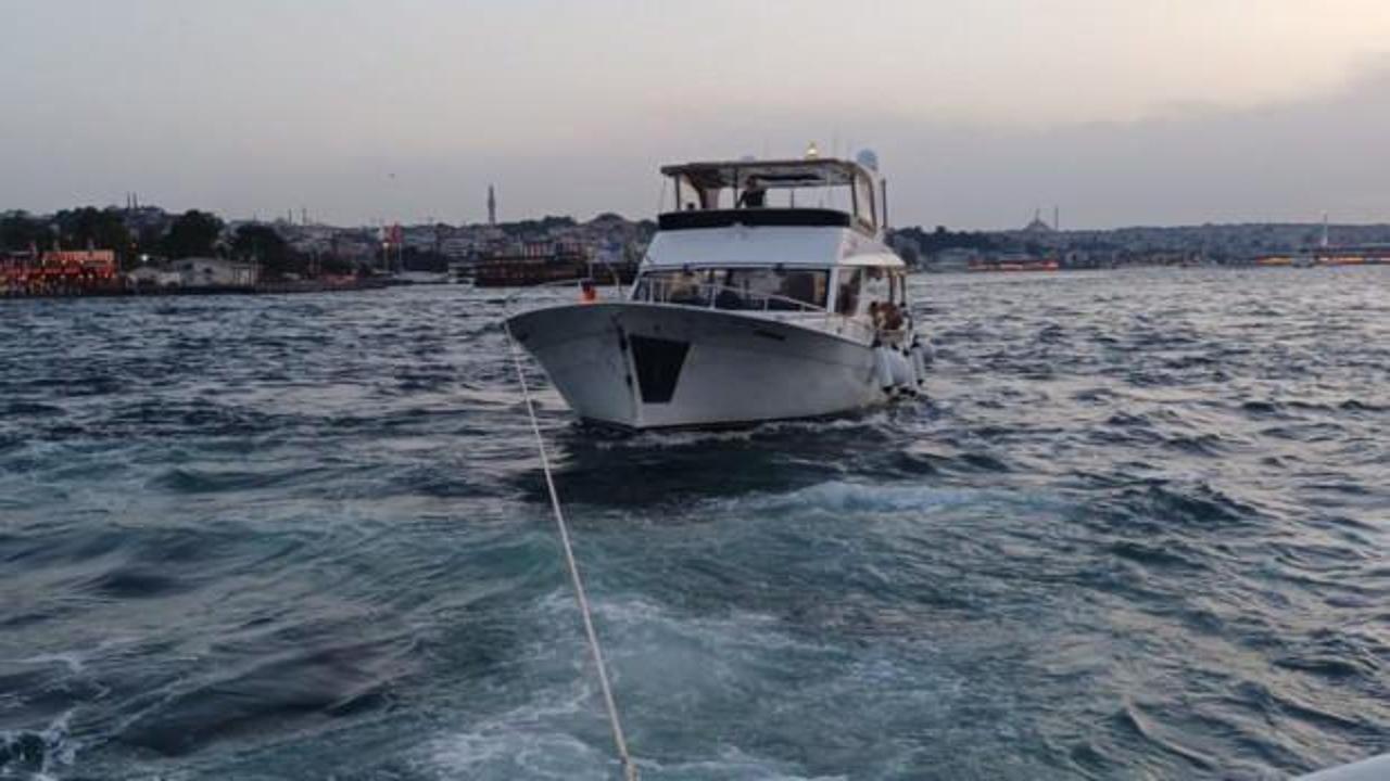 Makine arızası nedeniyle sürüklenen tekne kurtarıldı
