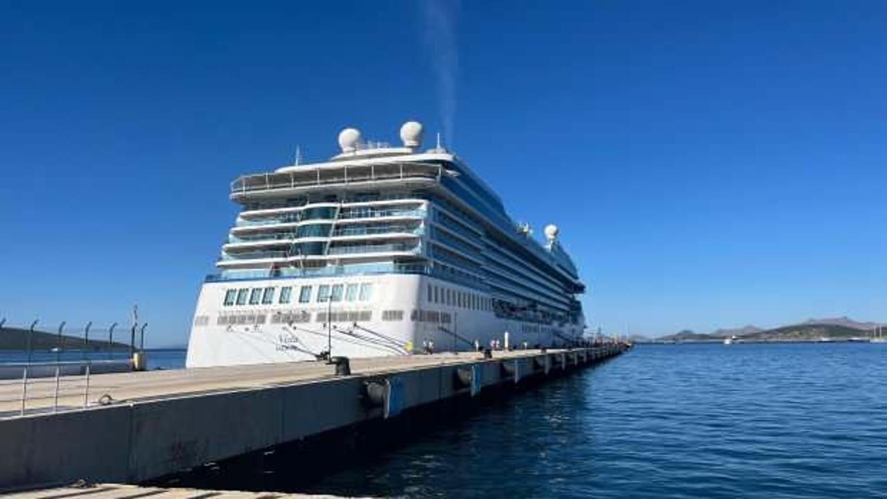 Marshall Adaları bayraklı gemiyle Bodrum'a 1191 turist geldi