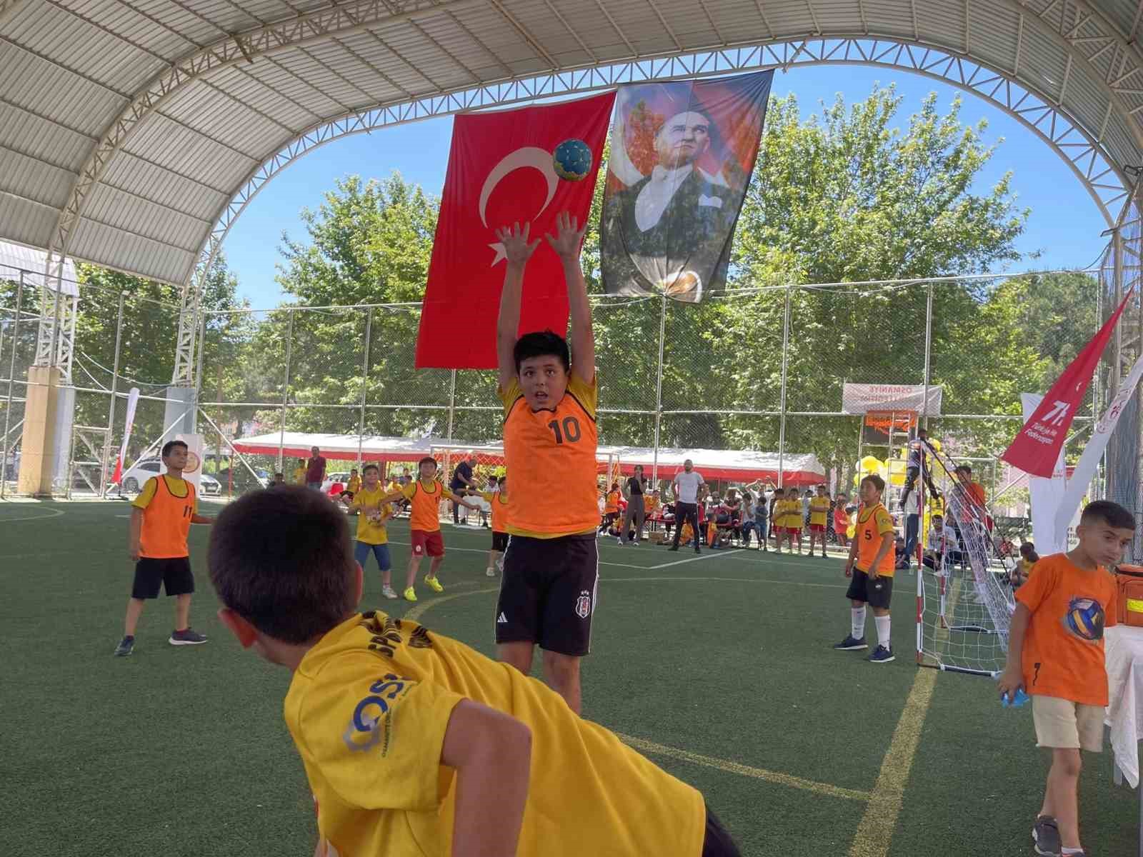 Osmaniyede “Havalı Hentbol Fıstıkları” Turnuvası Düzenlendi