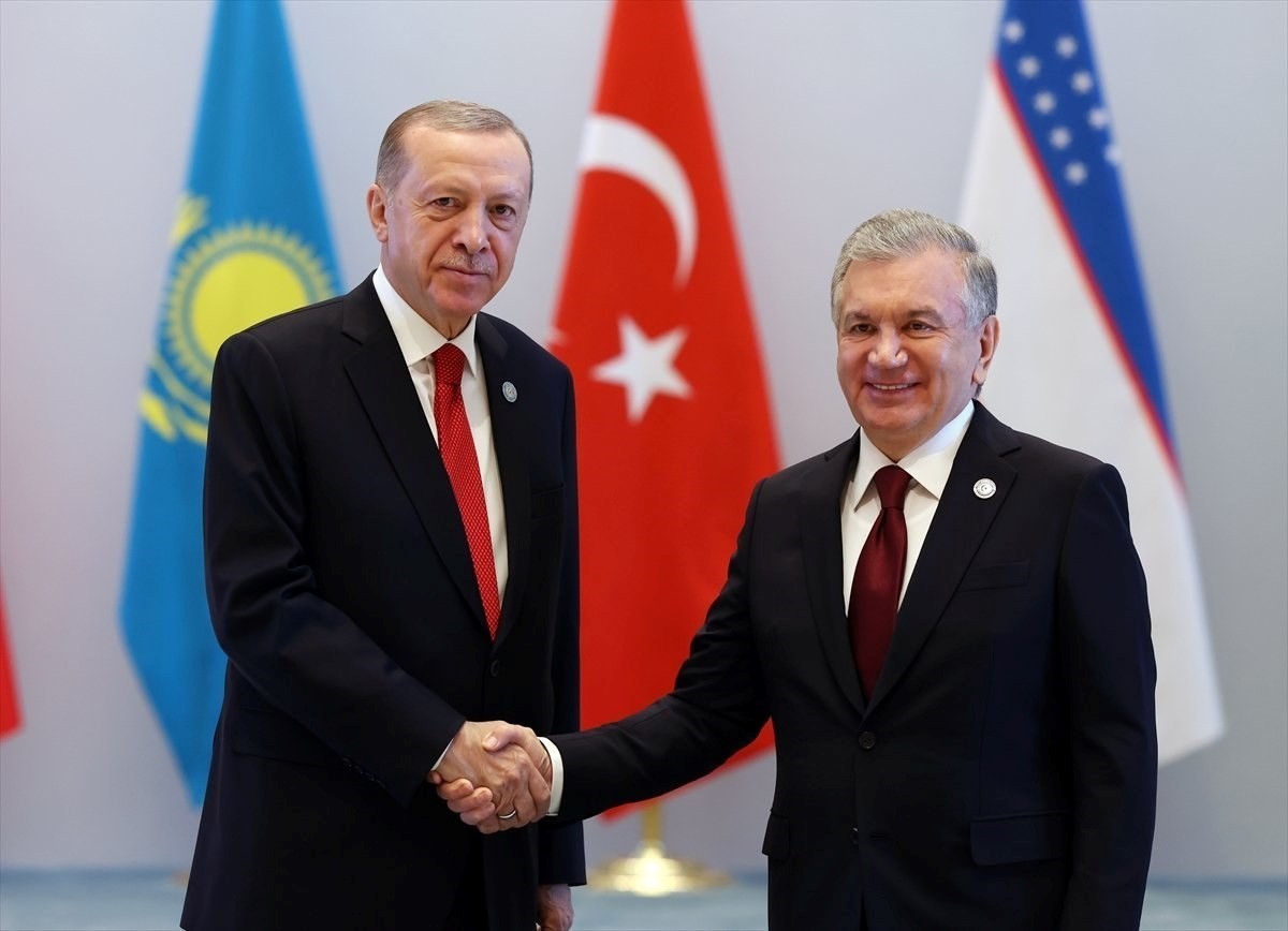 Özbekistan Cumhurbaşkanı Mirziyoyev 6 Haziranda Türkiyeyi Ziyaret Edecek