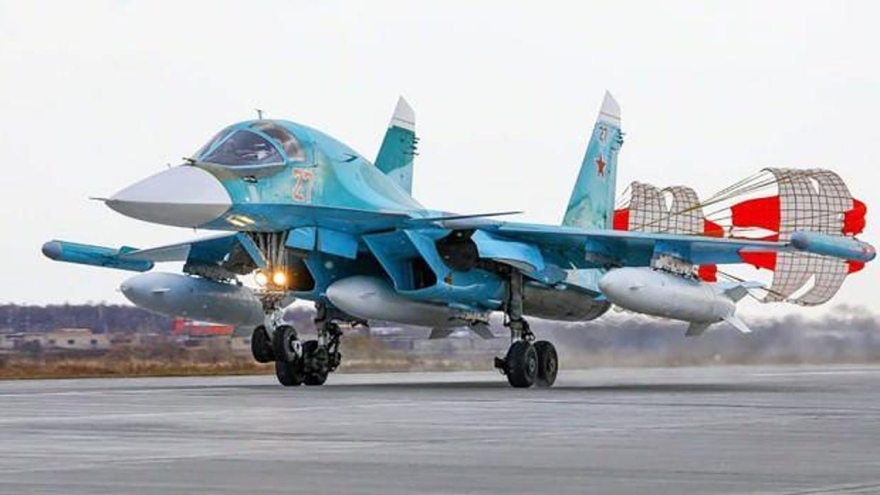 Rusya'ya ait savaş uçağı Su-34 düştü