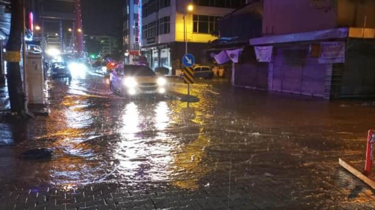 Samsun'da sağanak su baskınına yol açtı