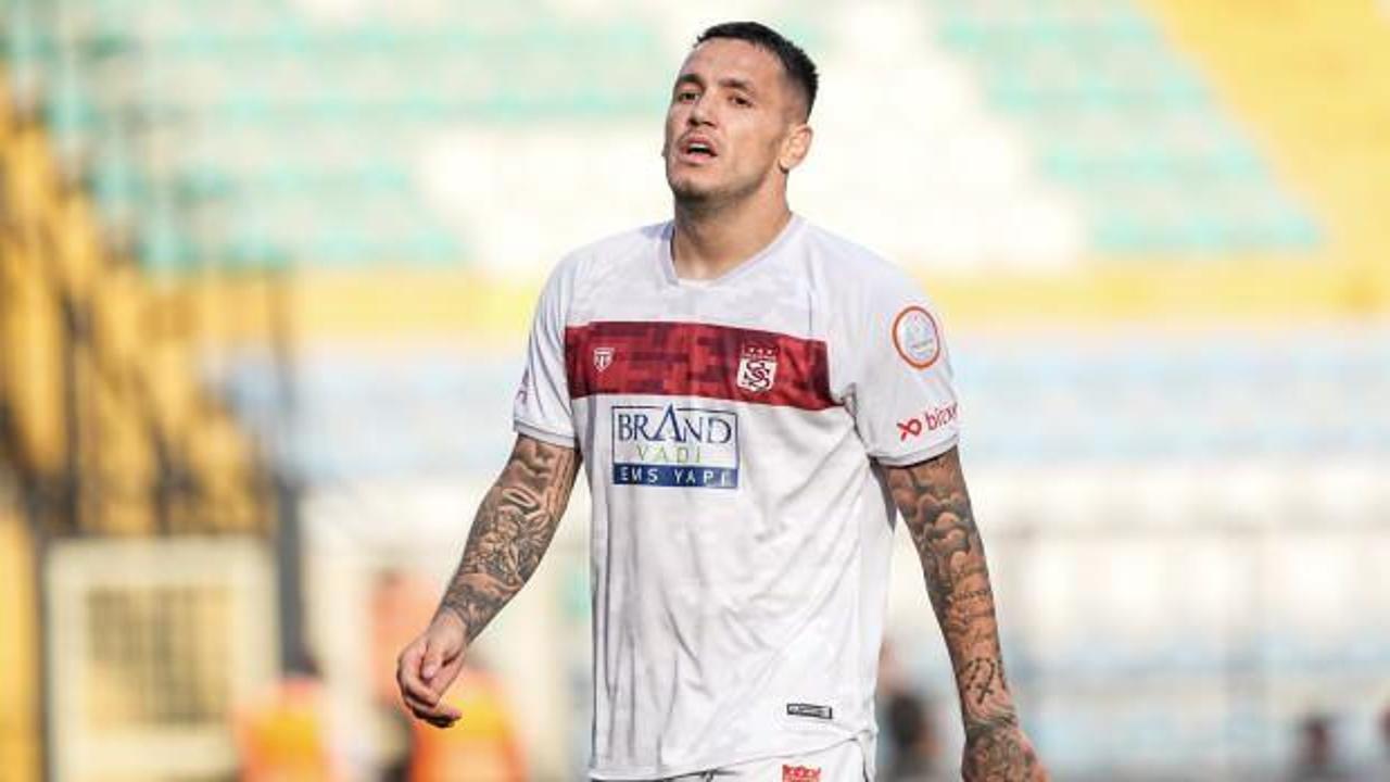 Sivasspor, Rey Manaj için gelen tekliflerden memnun değil