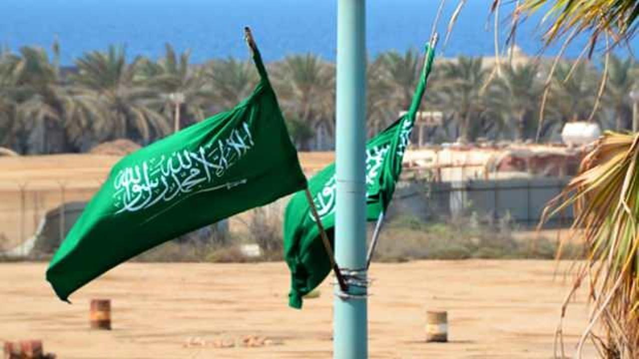Suudi Arabistan son dakika duyurdu!  Vatandaşlara peş peşe savaş uyarısı...