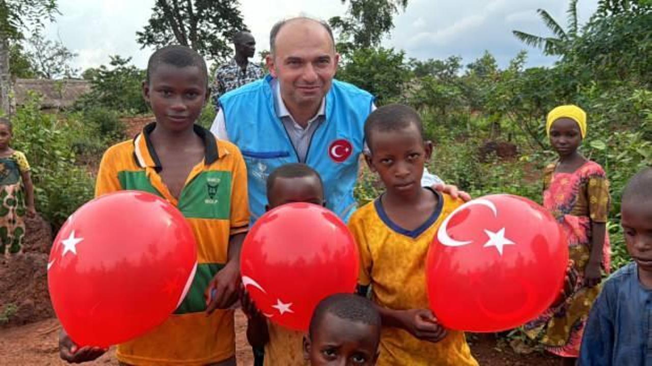 TDV, Orta Afrika Cumhuriyeti'nde kurban etlerini 20 bölgede dağıtıyor