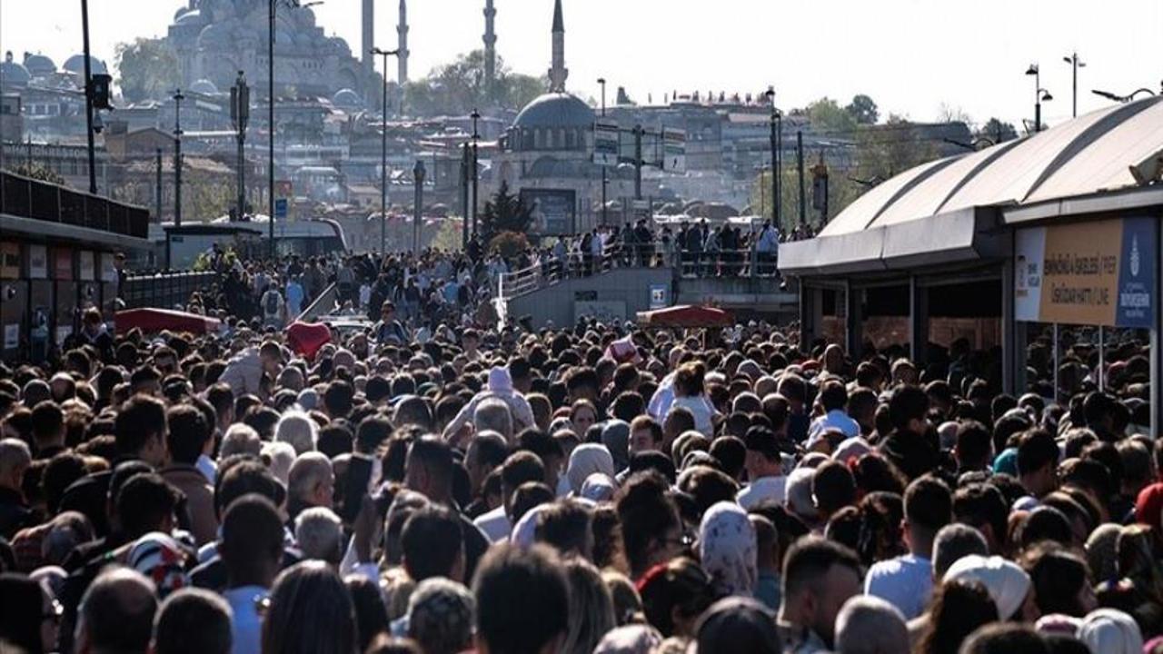 Türkiye nüfusunun 2050'de 93 milyon 774 bin 618 kişiye ulaşması bekleniyor