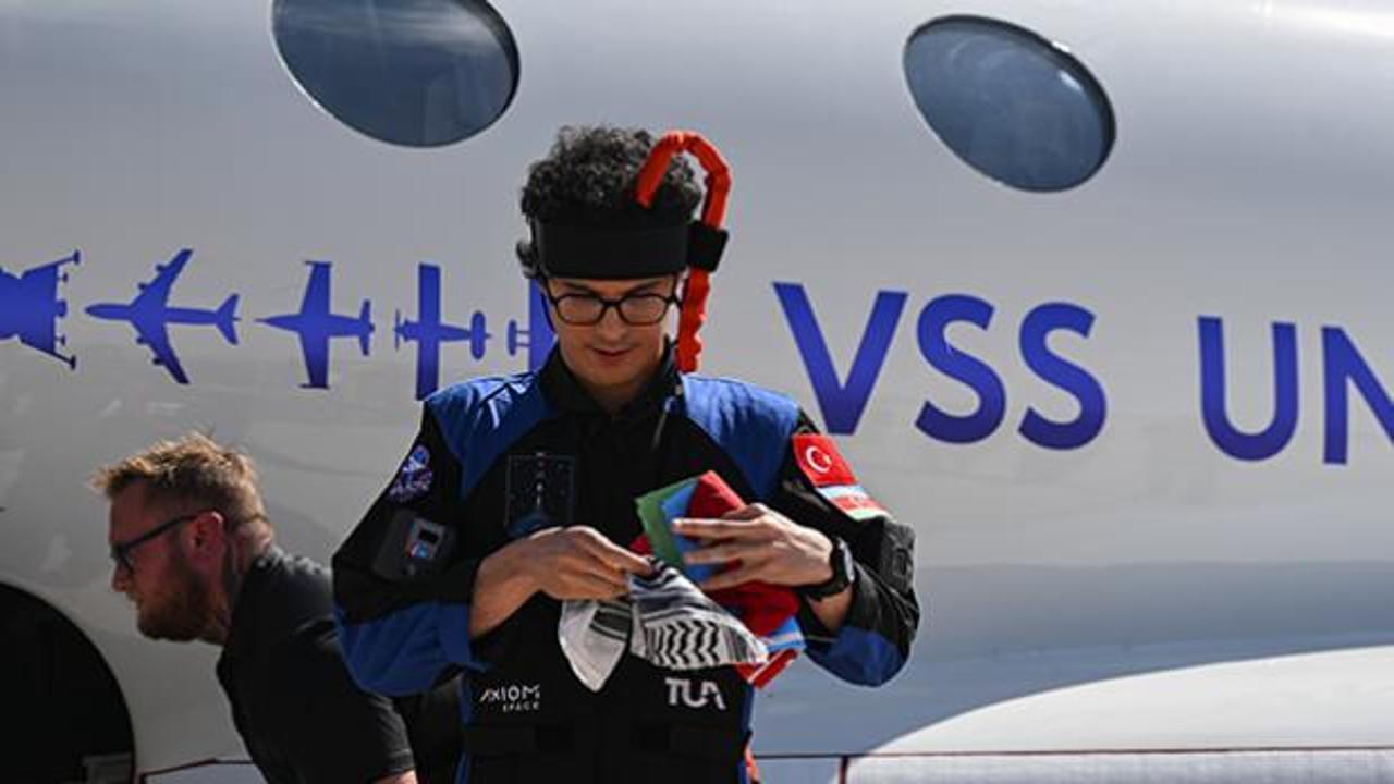 Türkiye'nin ikinci astronotu Atasever, Filistin'i göklere taşıdı